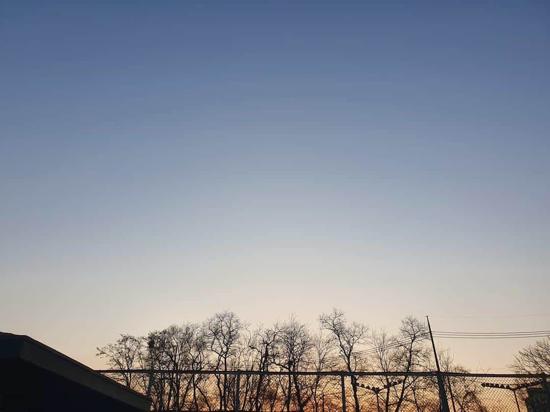 サンチョンのインスタグラム：「#sunset 📸」