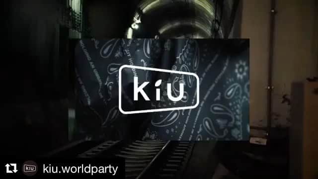 かなすのインスタグラム：「😆😆😆😆 #Repost @kiu.worldparty with @get_repost ・・・ ・ KiU 2020 ブランドサイトがリニューアルしました！ リミテッドムービーの全編も配信中です。 ・ ぜひチェックしてください！ ・ ・ 詳細はプロフィールTOPのリンクをタップ🌈 ・ ・ ・  #kiu #キウ #渋谷 #原宿 #宮下公園 #明治通り #防水 #撥水 #はっ水 #code #コーデ #アウトドア #アウトドアコーデ #outdoor #ストリート #ストリートファッション #street #フェス #fes #フェスコーデ #フェスファッション #キャンプ」