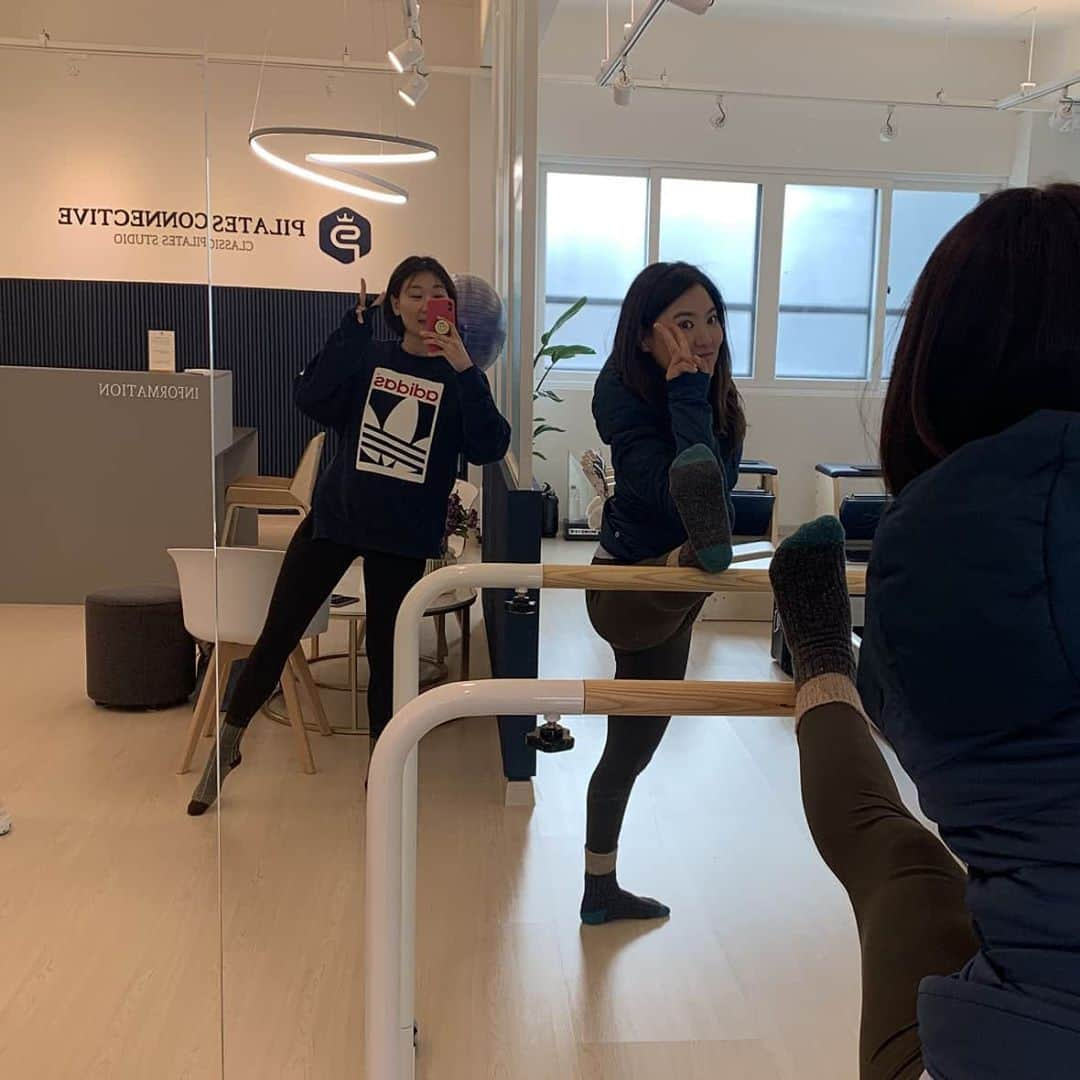 ユ・ソヨンさんのインスタグラム写真 - (ユ・ソヨンInstagram)「사랑하는 울언니💙 @tyoni_pilates」2月20日 18時45分 - 1soyeonryu