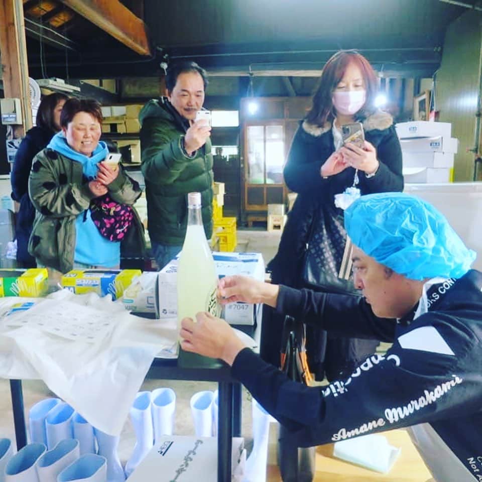 宮田麺児のインスタグラム：「でけた。 後程詳しく。  クラファンで米から日本酒造りました。 あとは呑むだけ 宴だけ。  #日本酒#クラファン#酒米#与謝娘酒造」