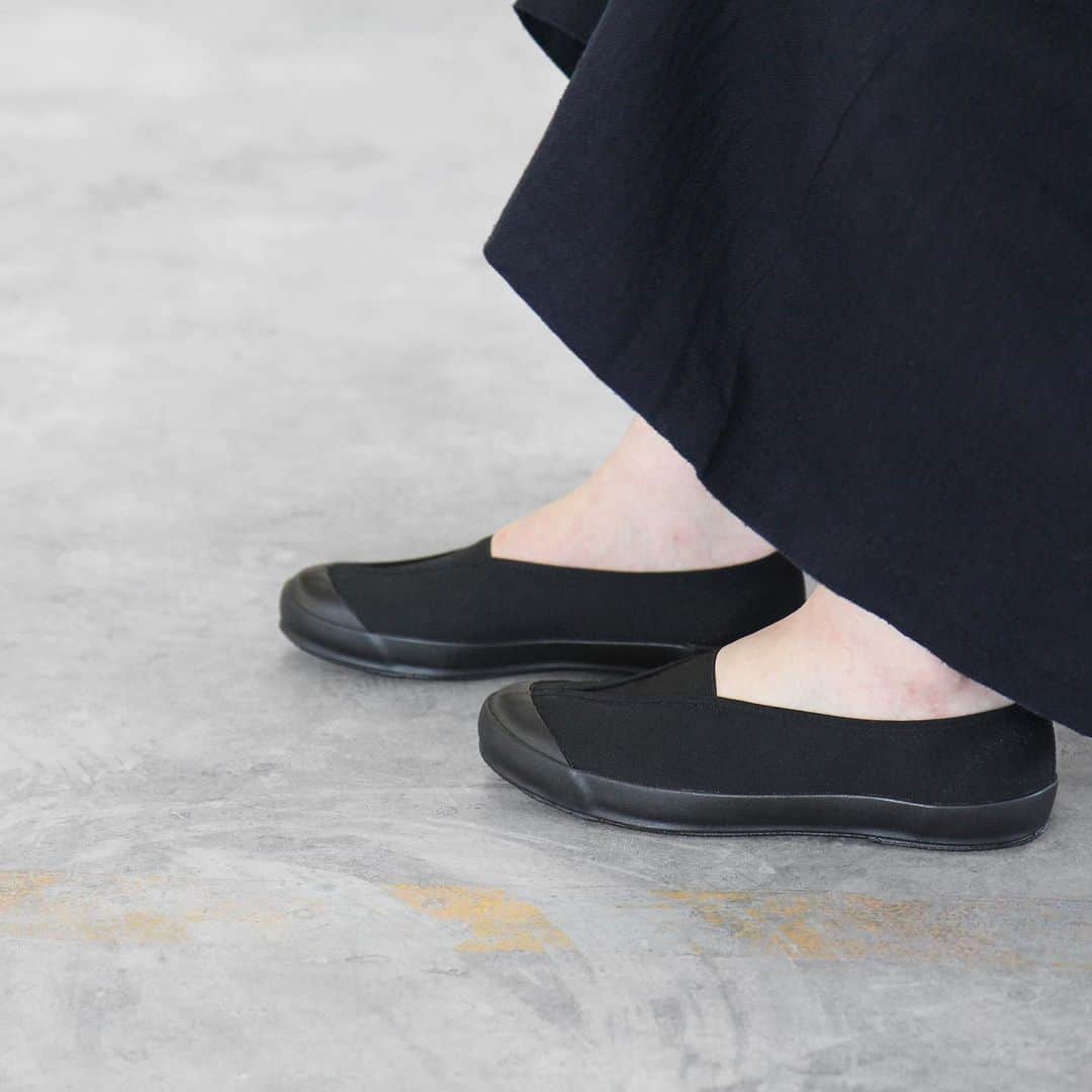 MOONSTARのインスタグラム：「LITE BALLET / BLACK  #moonstarshoes #finevulcanized #liteballet #madeinkurume」