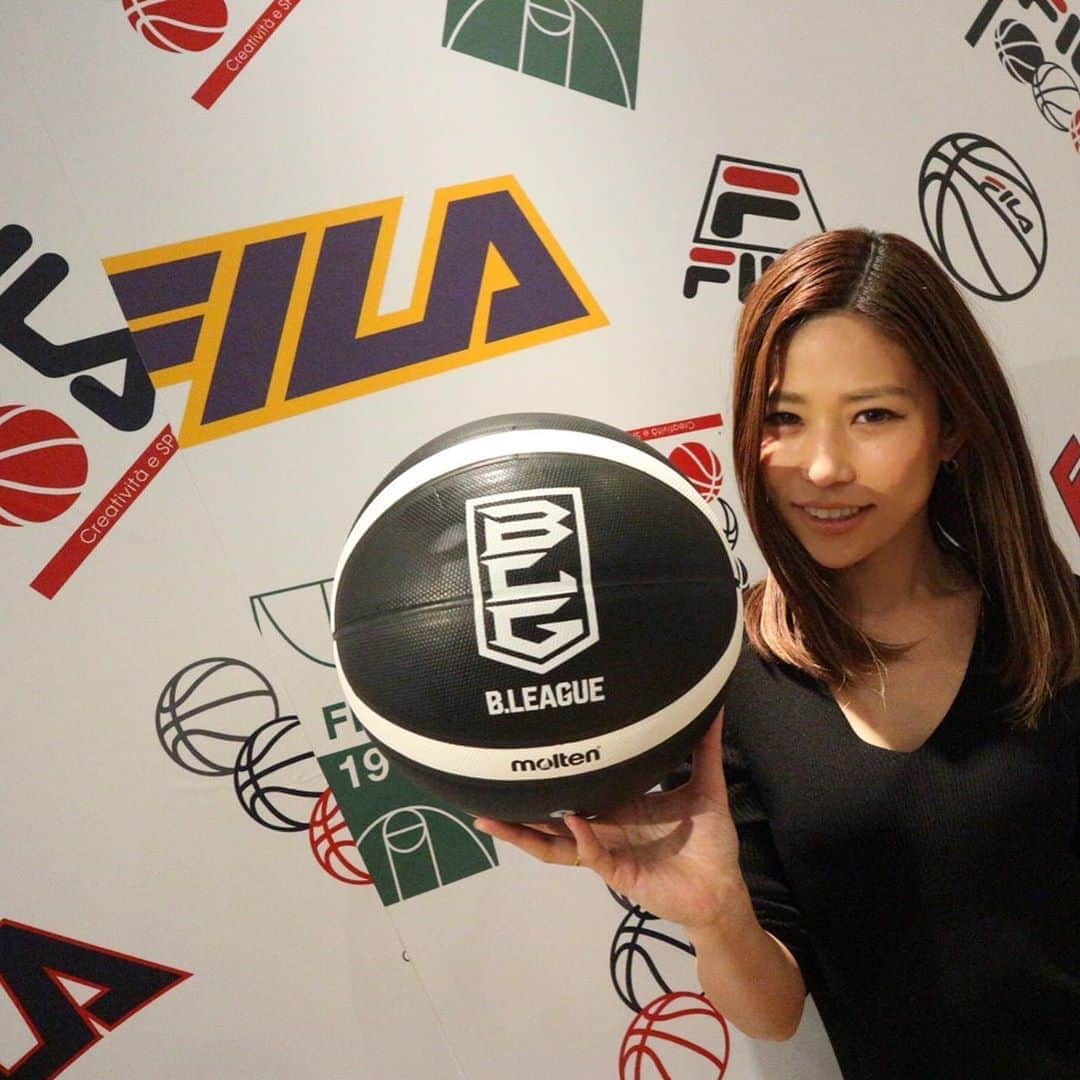 ANNA さんのインスタグラム写真 - (ANNA Instagram)「🏀2020 FALL "FILA Basketball"LAUNCH🏀・ ・ @fila_japan_official からバスケラインがローンチ⛹️‍♂️・ ・ 90年代のバスケットの熱量を帯びながらも、現在のストリートシーンを加味した 新しいラインナップ✨・ ・ 復刻のスニーカーも沢山リリース予定みたいです！FILA basketball、是非チェックしてみて下さーい✨・ ・ ・ #basketball #bleague #bball #fila #filabasketball #tokyofashion #sportsfashion #スポーツ #フィラ #2020aw #バスケ #運動 #スポーツウェア」2月20日 19時17分 - anna_flare