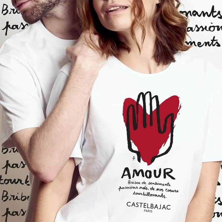 カステルバジャックのインスタグラム：「Découvrez la pièce du moment pour laquelle les Happyculteurs(-trices) ont craqué: le T-shirt Amour, qui viendra apporter un peu de douceur à votre dressing ! Succombez à nos nouveaux coloris !😉 Discover the best-seller of the moment for which the Happyculture community fell in love: the  AMOUR T-shirt, that will bring a little sweetness to your dressing ! Succumb to our new colors !😉 #CASTELBAJACParis #AMOUR #bestseller #love #ethical #fashion #brand #collection #timeless #castelbajac #paris」