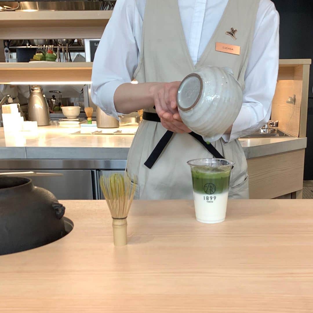 isutaさんのインスタグラム写真 - (isutaInstagram)「「わたし、抹茶に目がないんです♡」﻿ ﻿ そんな人にぜひ訪れてほしいお店「チャヤ 1899 東京」が、2月21日（金）に新橋にオープンします。﻿ ﻿ ﻿ 使うお茶にこだわって作られたフードやドリンクは、どれもお茶の旨みをダイレクトに感じることのできる味。﻿ ﻿ ﻿ ・お茶を使ったラテ 3種類﻿ ・抹茶を練りこんだパン 4種類﻿ ・お酒を使ったパウンドケーキ 3種類﻿ ・お茶を使ったジェラート 5種類﻿ ﻿ ﻿ どれもお茶がとっても濃厚。﻿ ﻿ ラテはHOT／ICEともにテイクアウトができるので、時間がない時に立ち寄って持ち帰りにするのもいいですよ♩﻿ ﻿ ﻿ __________﻿ [ チャヤ 1899 東京 ]﻿ address：東京都港区新橋6-4-1﻿ 営業時間：11時半〜21時﻿ @1899_official﻿ __________﻿ ﻿ ﻿ photo by編集部﻿ ﻿ ﻿ #isuta #イスタ #isutacafe﻿ #東京カフェ #東京カフェ巡り #新橋カフェ﻿ #新橋カフェ巡り #チャヤ1899東京 #日本茶専門店﻿ #抹茶スイーツ #宇治抹茶スイーツ #抹茶ラテ #ほうじ茶ラテ﻿ #あんバターサンド #抹茶ミルク #ホテル1899東京﻿ #東京ホテル #東京観光 #東京旅行 #新橋ホテル #御成門カフェ﻿ #chaya1899hotel #お洒落な人と繋がりたい #お茶専門店﻿ #宇治抹茶ラテ #抹茶好きな人と繋がりたい」2月20日 19時56分 - isuta_jp