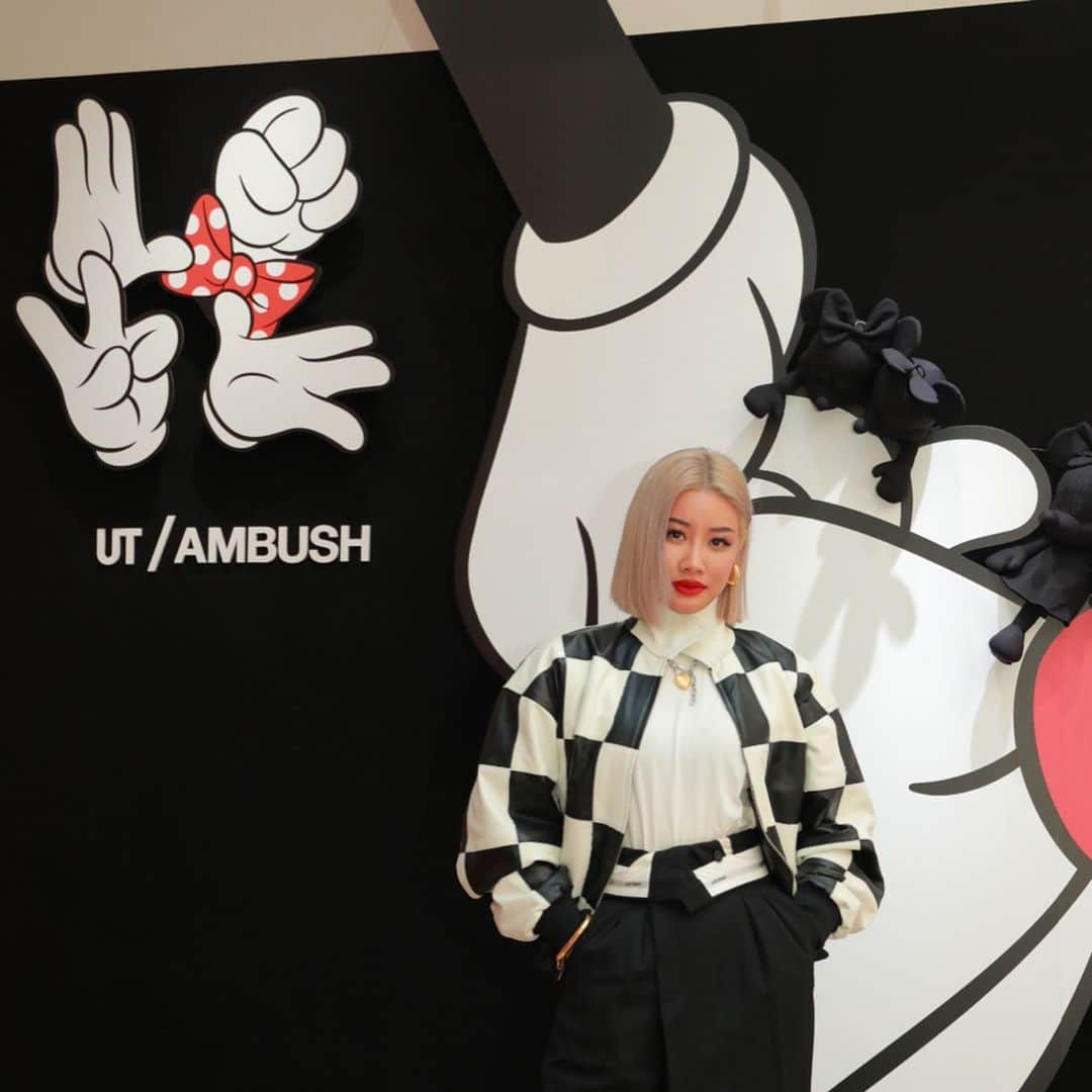 YOONさんのインスタグラム写真 - (YOONInstagram)「@uniqlo x @ambush_official x @disney UT COLLAB PRESS DAY TODAY in TOKYO 🖤🤍❤️ . Worldwide release will be mid-March . #uniqlo #disney #AMBUSH #minnie」2月20日 20時17分 - yoon_ambush