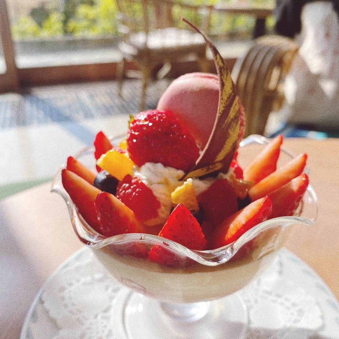 佐々木茜さんのインスタグラム写真 - (佐々木茜Instagram)「. . 🍓🍓🍓 . . #classichotel #parfait」2月20日 20時37分 - akane_madder2