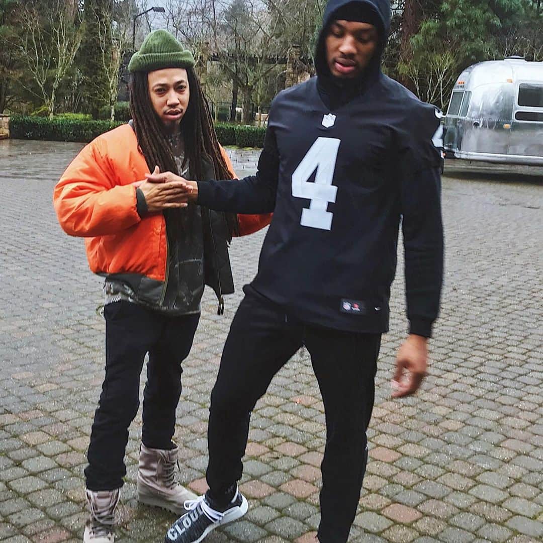デイミアン・リラードのインスタグラム：「Happy 30th brother @mooyagi 🙏🏽」