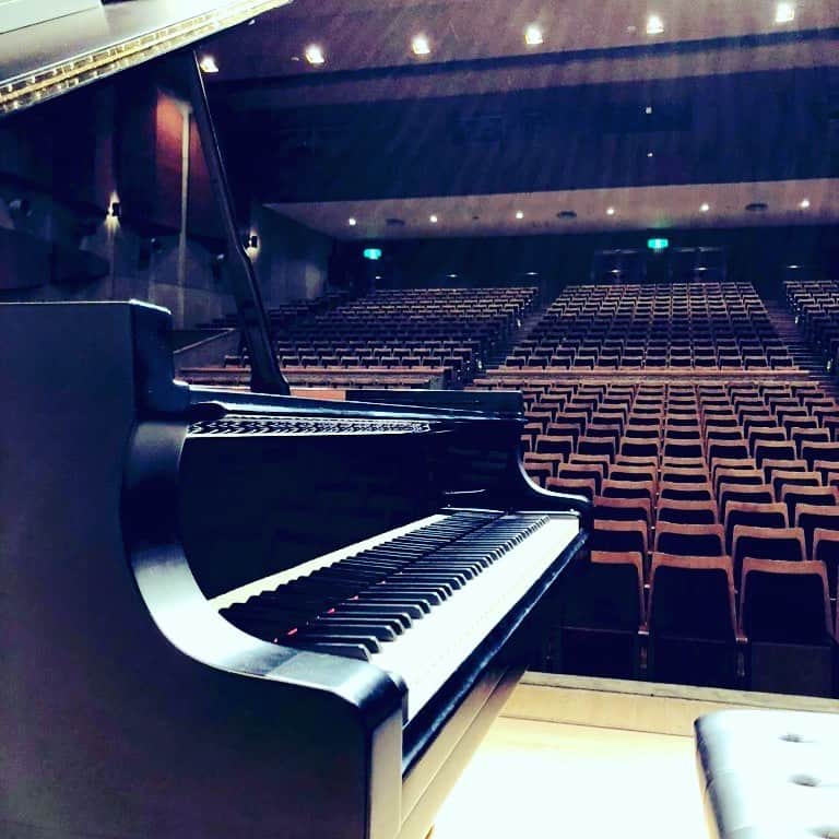 金子三勇士さんのインスタグラム写真 - (金子三勇士Instagram)「Thank you, Iruma city! #入間市 #入間市市民会館 #埼玉県 #コンサート #ピアノ #ピアノリサイタル #ピアニスト #金子三勇士 #Irumacity #Saitama #concert #Japan #piano #pianorecital #Steinway #Steinwayartist #MiyujiKaneko #pianist」2月20日 21時31分 - miyujikaneko_official