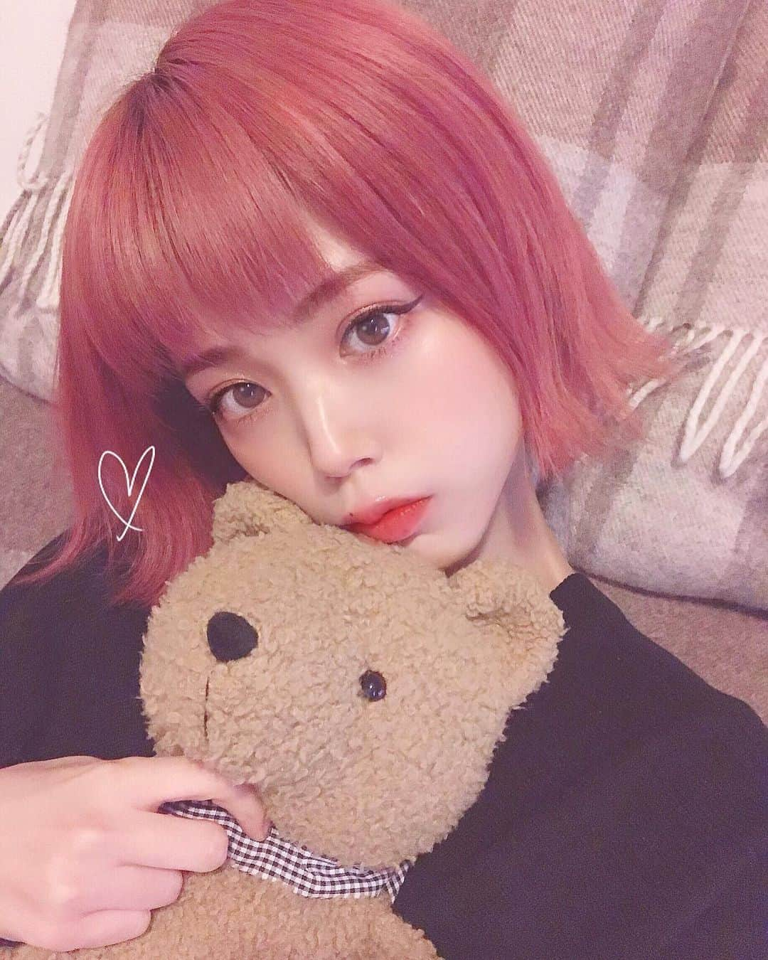 ハナエさんのインスタグラム写真 - (ハナエInstagram)「🧸 ﻿ ﻿ ﻿ ﻿ #teddybear #selfie #me #redhair #redhaircolor #japanesegirl #fukuoka #japan #ハナエ #HANAE」2月20日 21時33分 - hanae_0227