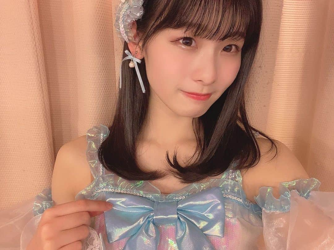 浅井七海さんのインスタグラム写真 - (浅井七海Instagram)「.﻿ アイドルだからこそ着れる衣装って感じ🥺﻿ きらきらのきゅあきゅあ …♡﻿ ﻿ I think I can wear this stage because I'm an idol.🥺﻿ ﻿ #AKB48 #衣装 #きらきら #青なーみん ？﻿」2月20日 21時52分 - naamin48_