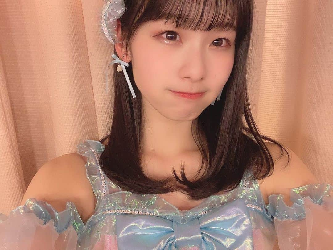 浅井七海さんのインスタグラム写真 - (浅井七海Instagram)「.﻿ アイドルだからこそ着れる衣装って感じ🥺﻿ きらきらのきゅあきゅあ …♡﻿ ﻿ I think I can wear this stage because I'm an idol.🥺﻿ ﻿ #AKB48 #衣装 #きらきら #青なーみん ？﻿」2月20日 21時52分 - naamin48_