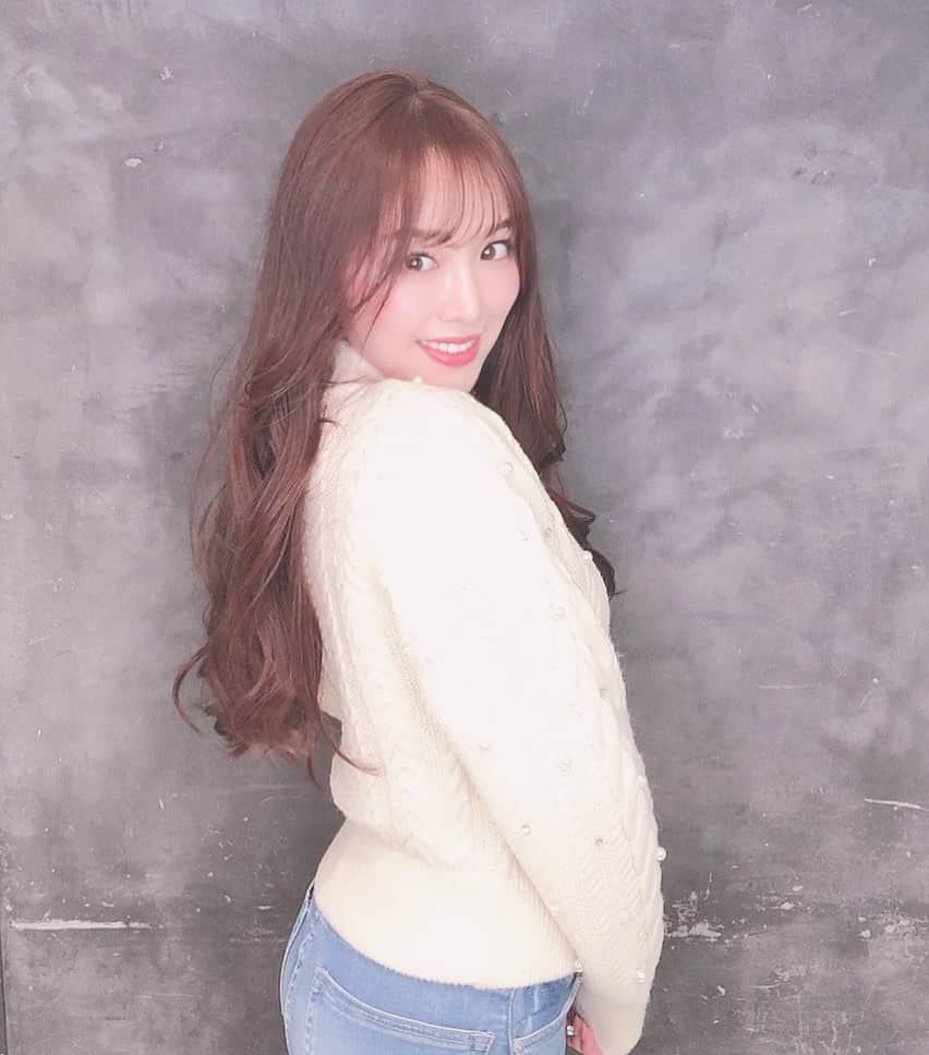 のインスタグラム：「シースルーが一番すき❤️🥺 #カラー　#カット　#ロング」