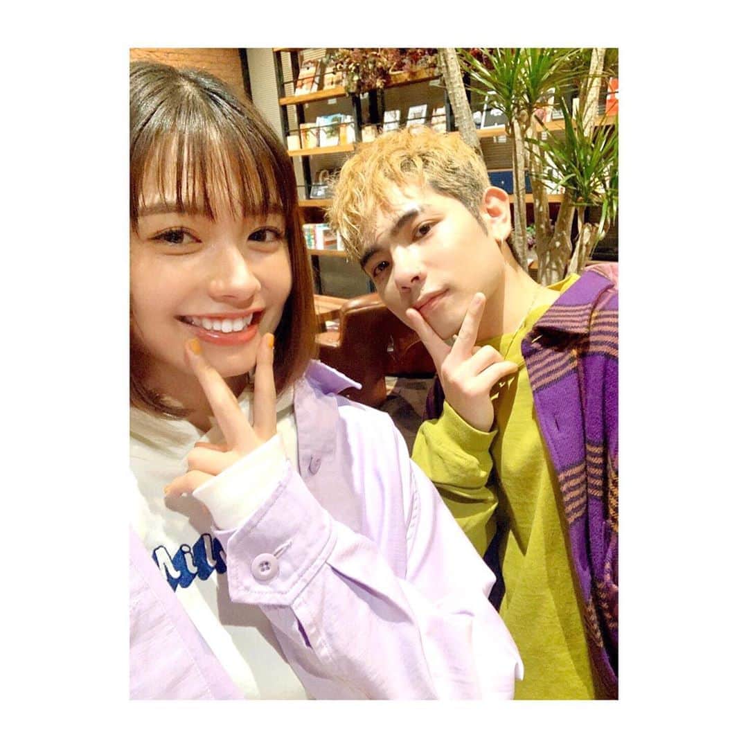 足立佳奈のインスタグラム：「モデルプレスさんで、 初めてルードくんと対談したよ🙂  みんなからの 恋愛のお悩みメッセージを答えていく中で、初めて知ったルードくんの恋愛観。私と真逆で、びっくりでした笑！！ ぜひ！！よんでね！！ #ストーリーからみてねー！」