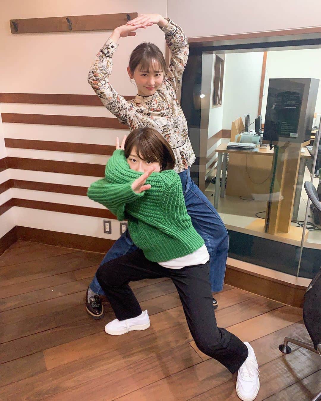 関取花のインスタグラム：「#ねるまえのまえ SPウィーク最終日は月火のおのののかさんと二人放送でした📻ありがとうございました〜！放送中は勿論マイクオフの時の話まで時間が足りなすぎた…同世代楽しい🤤続きは🍺片手にね！」