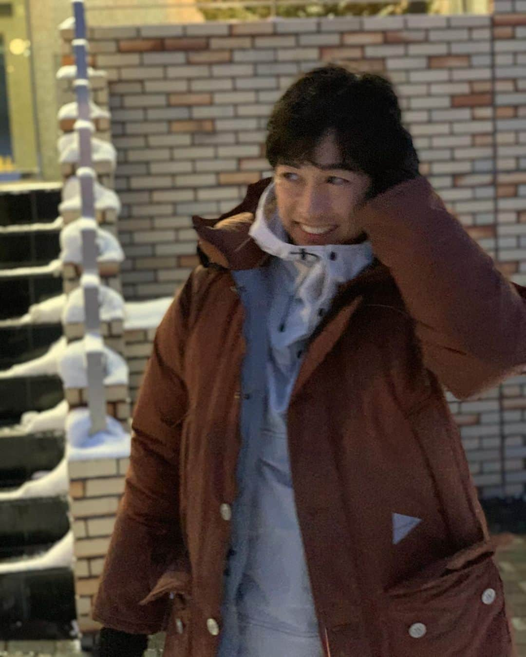 ディーン・フジオカさんのインスタグラム写真 - (ディーン・フジオカInstagram)「🧊👂❄️ #ニセコ #niseko  #サタデーステーション」2月20日 22時35分 - tfjok