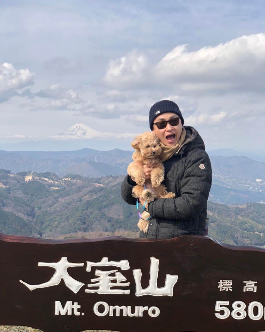 児嶋一哉のインスタグラム：「ブランチで来た大室山 プライベートコジドライブ！」