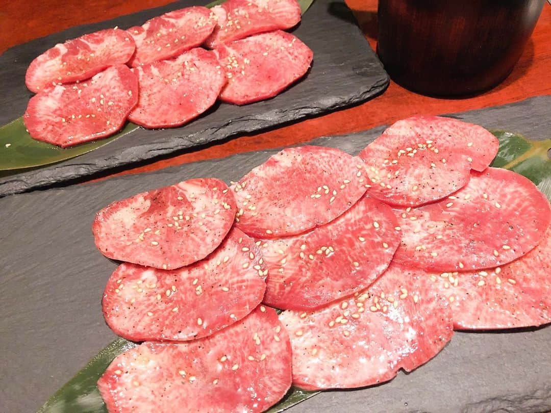 吉川千愛のインスタグラム：「THE 今、食べたいものたち！  あなたは何枚目が 食べたいですか！！w  ラジオ収録終わって めちゃくちゃにお腹空いてます☺︎ #LinQ #吉川千愛 #こんにちあ #あいんちゅ #食 #飯テロ #ご飯」