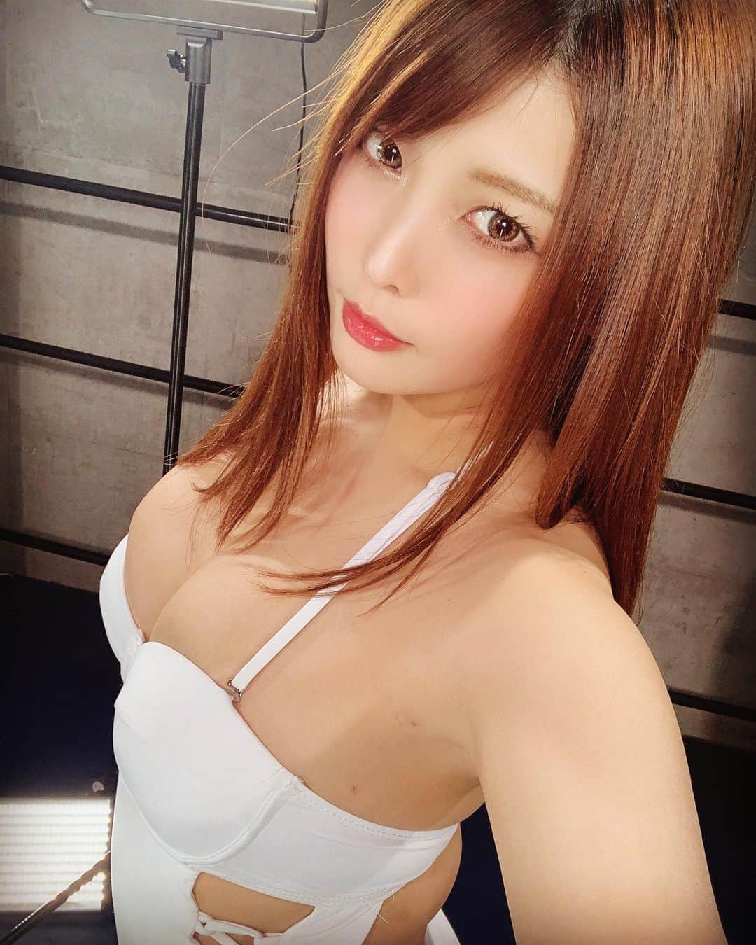 新村あかりのインスタグラム：「キャットファイトしたよ〜！撮影ね？笑  #キャットファイト #プロレス #新村あかり」