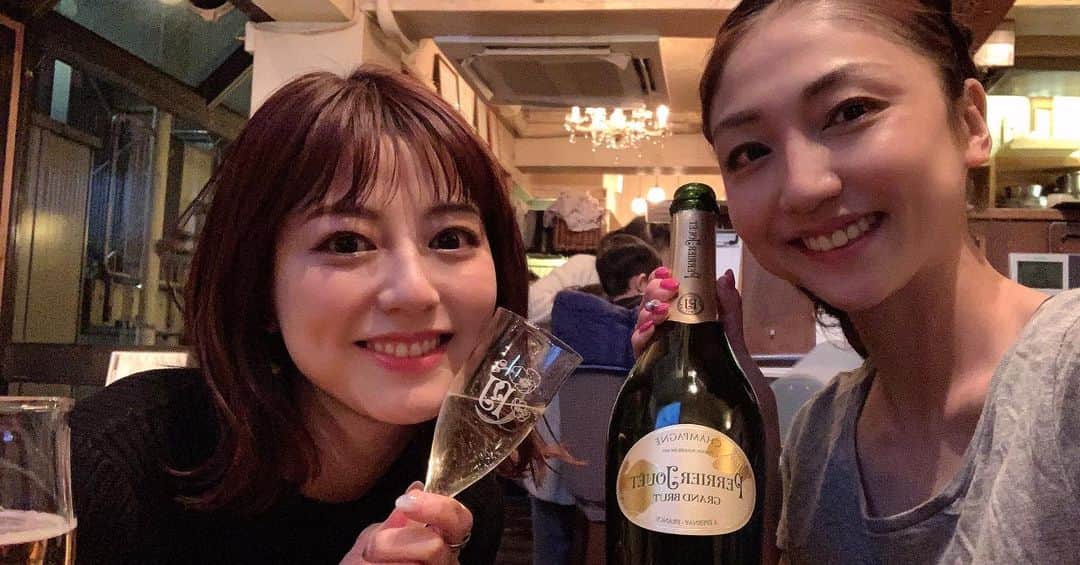 中川愛海さんのインスタグラム写真 - (中川愛海Instagram)「ゆみちゃんありがとうございます😊 これからもたこ焼きLOVEでいてね❤️ いつもありがとうございます😊 @ami_nakagawa_  @sugimotoyumi_official  #中川愛海 #kururi #くるり恵比寿 #一日一回カンパイ #8周年 #くるり祝周年 #たこ焼きlove」2月20日 23時32分 - ami_nakagawa_