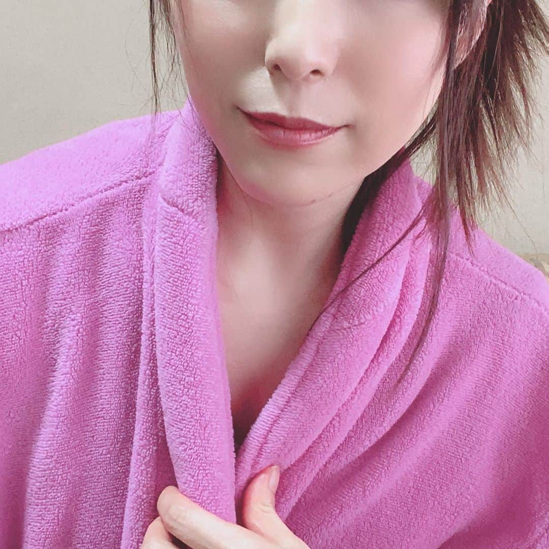 白木優子さんのインスタグラム写真 - (白木優子Instagram)「想像してください… このあと、あなたを襲うところを…  瞑想CD風に言ってみました🤣」2月20日 23時43分 - yuko_shiraki_official