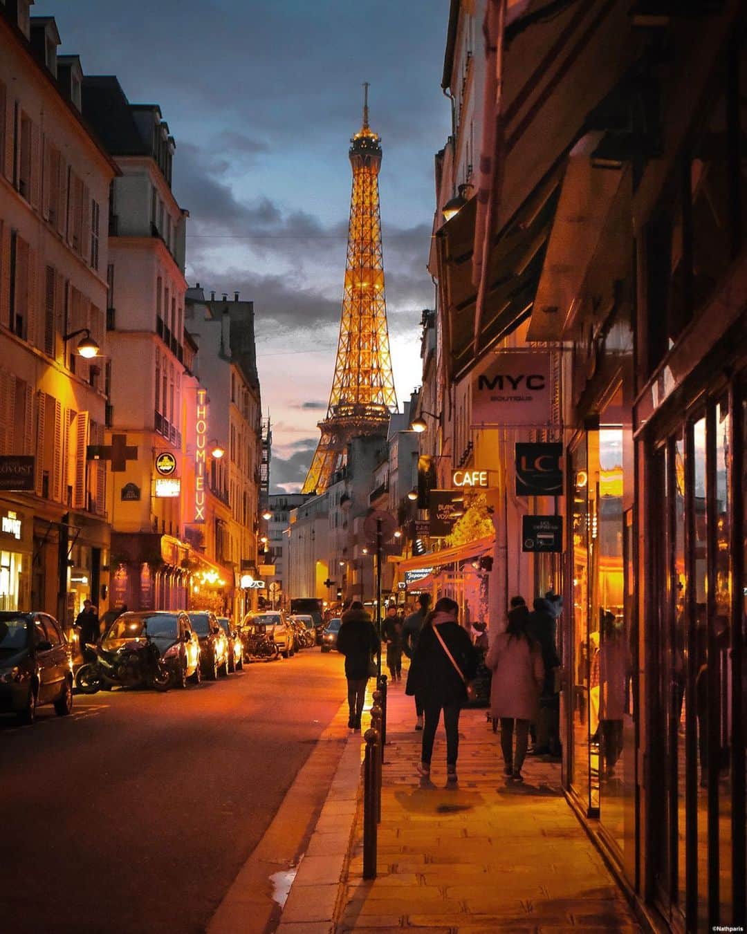 nathparisのインスタグラム：「EIFFEL TOWER... . Paris is always a good idea ❤️」