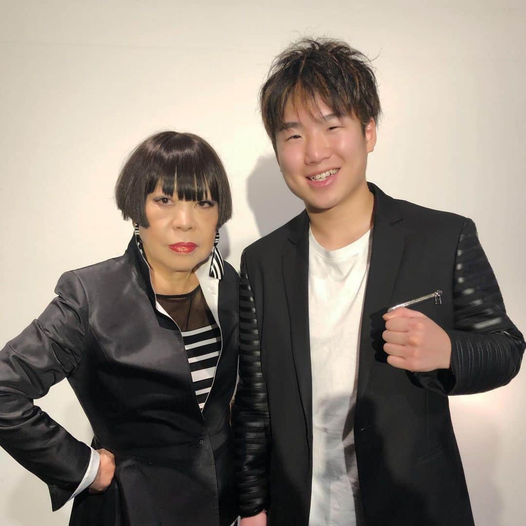 コシノジュンコさんのインスタグラム写真 - (コシノジュンコInstagram)「ライトフライ級チャンピオン拳四郎さんと新たな挑戦していきます！乞うご期待！」2月21日 10時04分 - junko_koshino_official