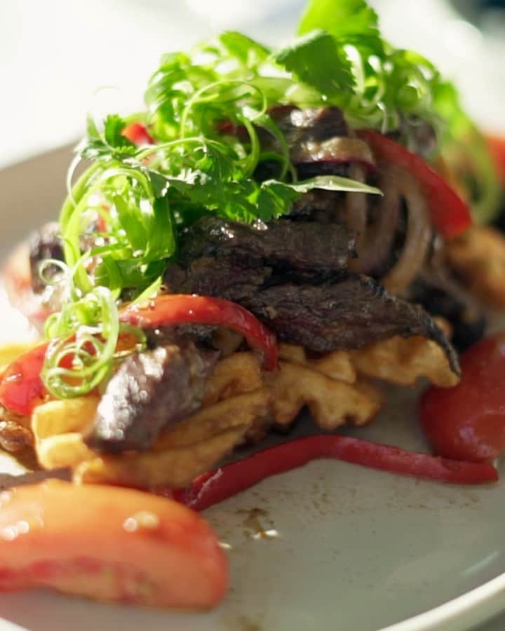 Palms Casino Resortのインスタグラム：「Charred Edamame and Napa Valley wines—light plates for poolside days. Laguna Pool House.」