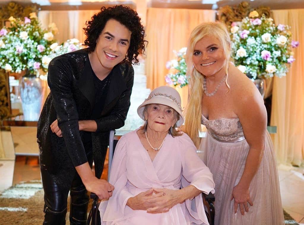 サム・アウヴェスのインスタグラム：「3 Generations #family」