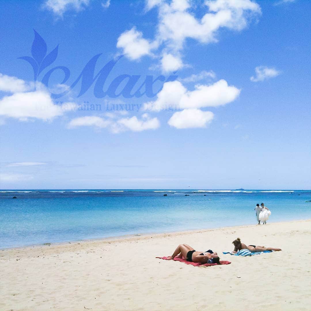 のインスタグラム：「Happy Aloha Friday. Enjoy your day🤙 #maxi #maxihawaiianjewelry #hawaiianjewelry #hawaiianheirloom #hawaii #hawaiian #aloha #マキシ #マキシハワイアンジュエリー #ハワイアンジュエリー #ハワイ #ハワイアン #アロハ」