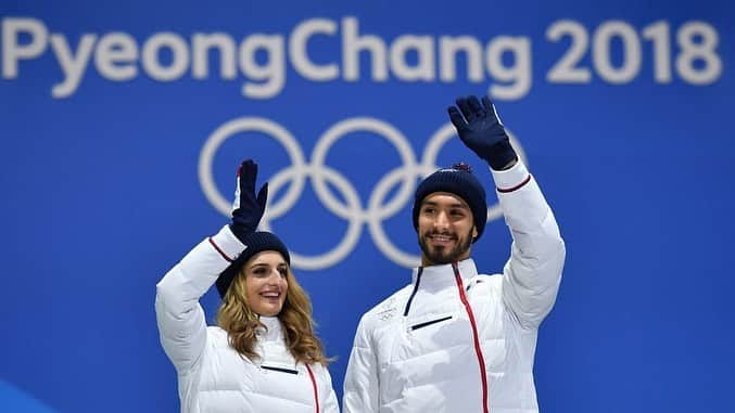 ガブリエラ・パパダキスのインスタグラム：「Two years ago. Two more to go.」