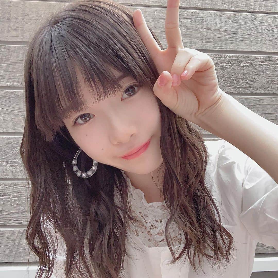 永瀬かこのインスタグラム：「*:.｡..｡.:+・ﾟ・ ・ ・ 18歳になりました︎︎☺︎ ・ お誕生日を迎えた瞬間は風呂で爆睡してた笑 18歳はお風呂で寝ちゃう癖を治します💭 ・ こんな私ですがこれからも応援よろしくお願いします‪\♡︎/︎‪\♡︎/︎ ・ 特別にコメント返す。‪\♡︎/︎」