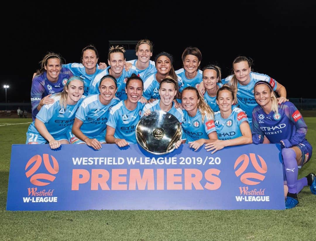 エミリー・バン エグモンドのインスタグラム：「@melbournecity 💙💙💙」