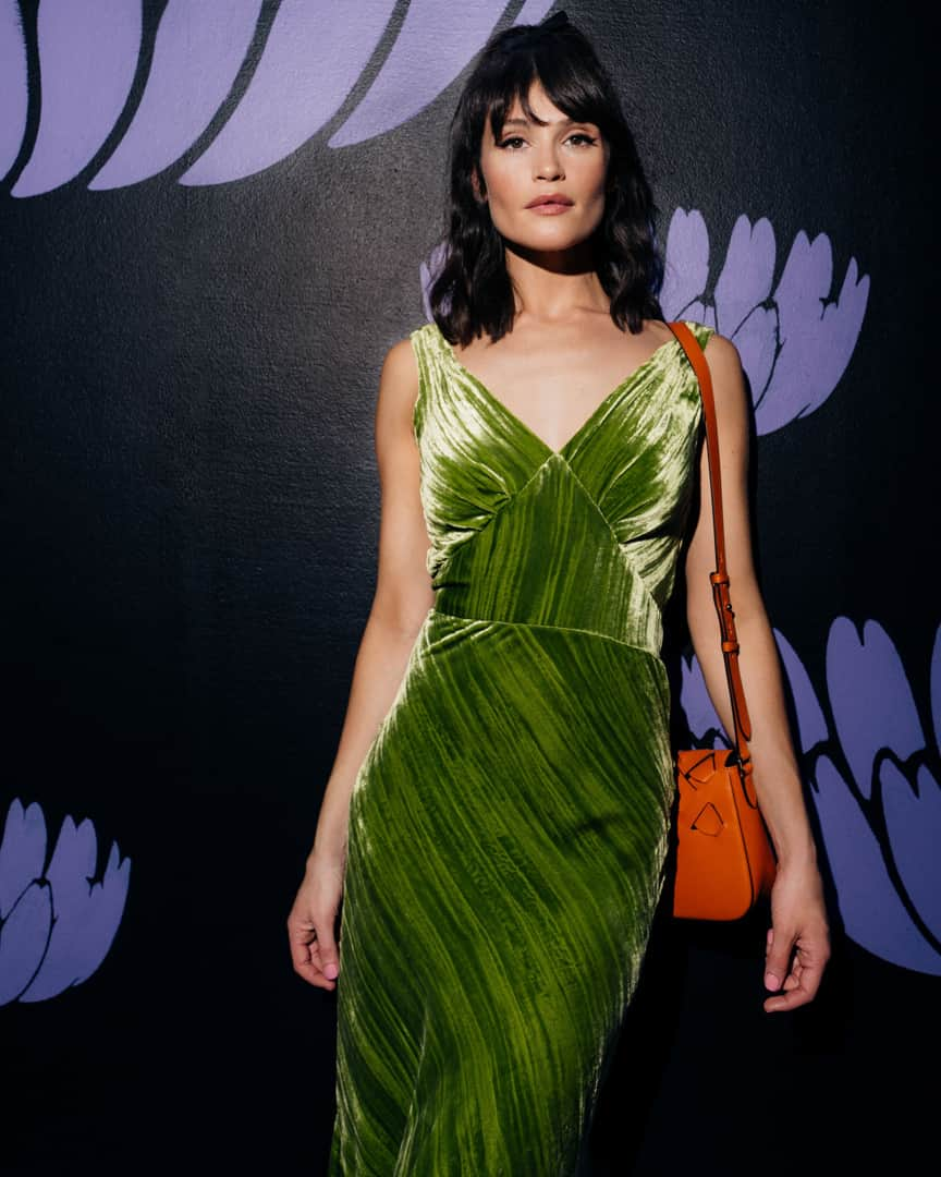 プラダさんのインスタグラム写真 - (プラダInstagram)「British actress #gemmaarterton ⁣ arrives at the grand hall of @FondazionePrada's Deposito, transformed for the #PradaFW20 Womenswear show. ⁣ Discover the collection via link in bio. ⁣ #Prada #mfw⁣ ⁣ Photo: @germanlarkin」2月21日 7時30分 - prada