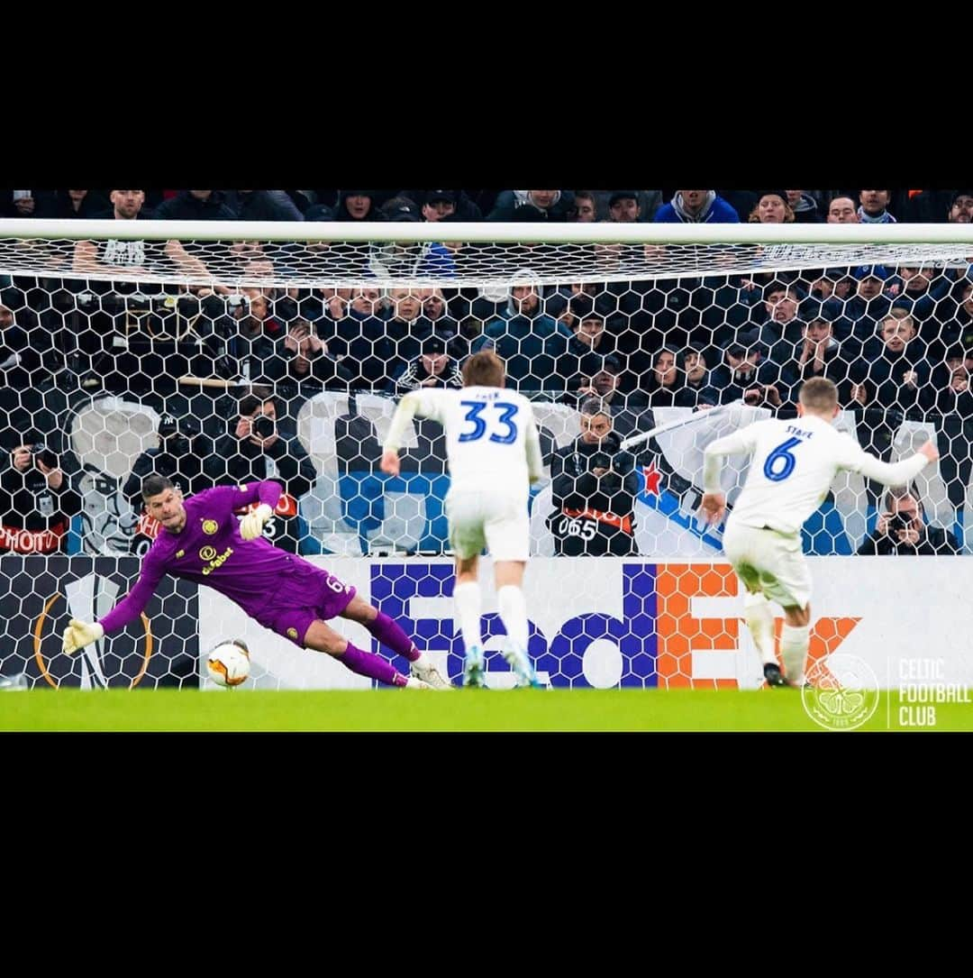 フレイザー・フォースターさんのインスタグラム写真 - (フレイザー・フォースターInstagram)「Tough game. Good to get the away goal and always nice to save a penalty. Looking forward to the second leg at Celtic park 🍀」2月21日 7時51分 - fraserforster