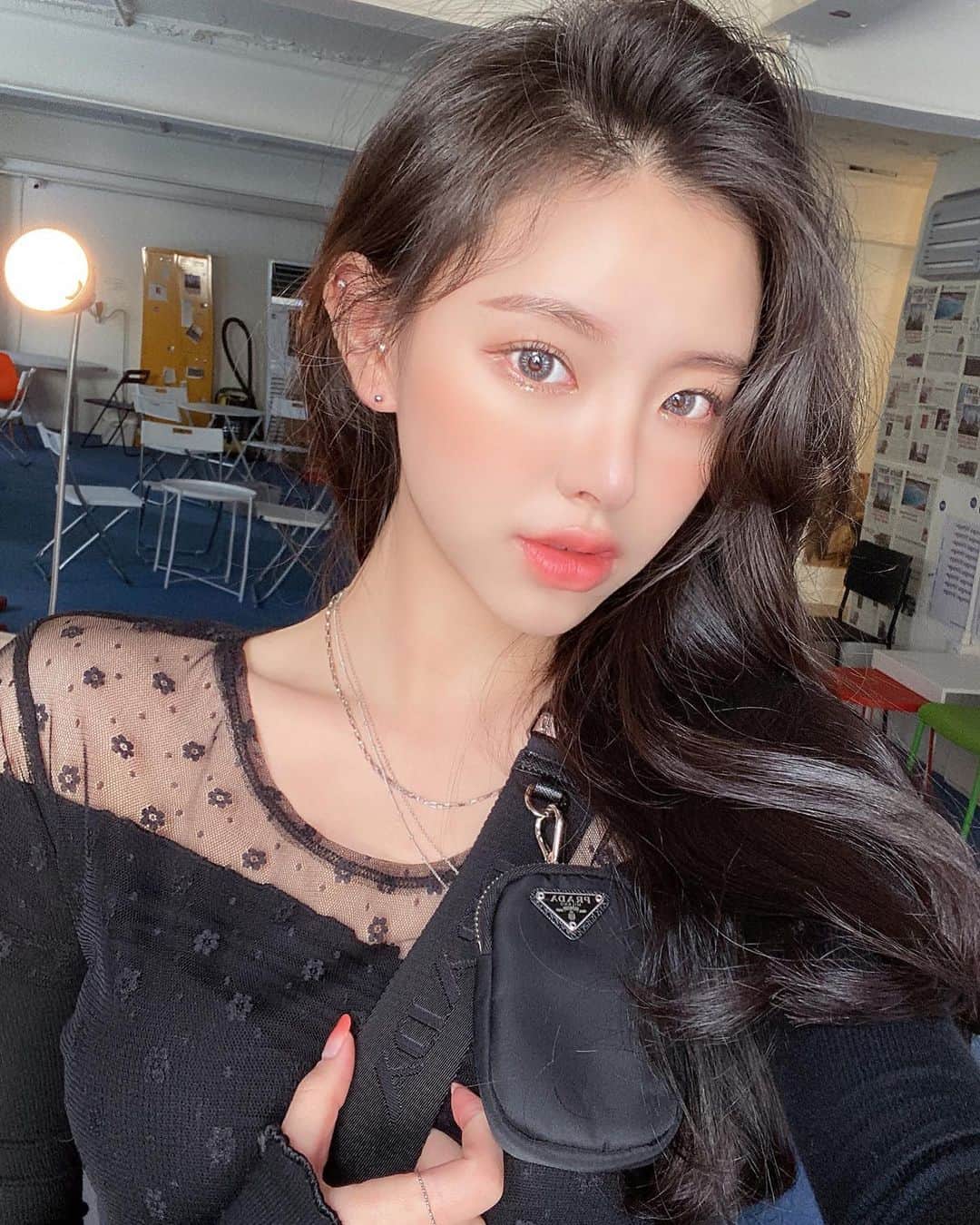Chuuのインスタグラム：「금요일이에요!! 오늘 하루도 화이팅❤️💪🏻 #chuuseoul」