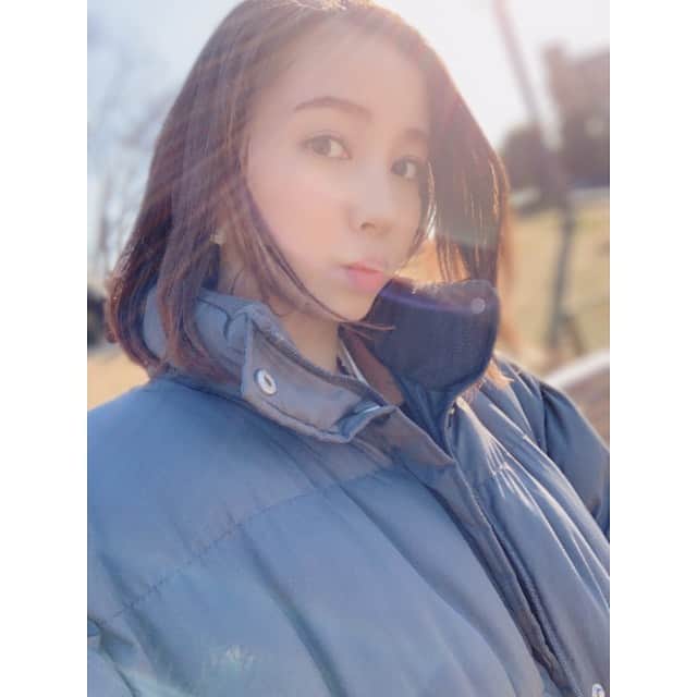 君島光輝さんのインスタグラム写真 - (君島光輝Instagram)「おはようございます☀ 今日とっても良い天気。澄んでる。 . ですが…乾燥と花粉、そして風邪等のはしっかりしましょう^ ^ まだまだお外は冷えるので、ね😎 .  #君島光輝 #japan #japanesegirl #happydays #followme #followmeto #japaneseactress #actress #me  #happy  #goodevening #thanx #girl #asiangirls #yummy #talent #dog #mydog #hair #make #makeup #hair #me #撮影」2月21日 8時22分 - mitsuki_kimijima