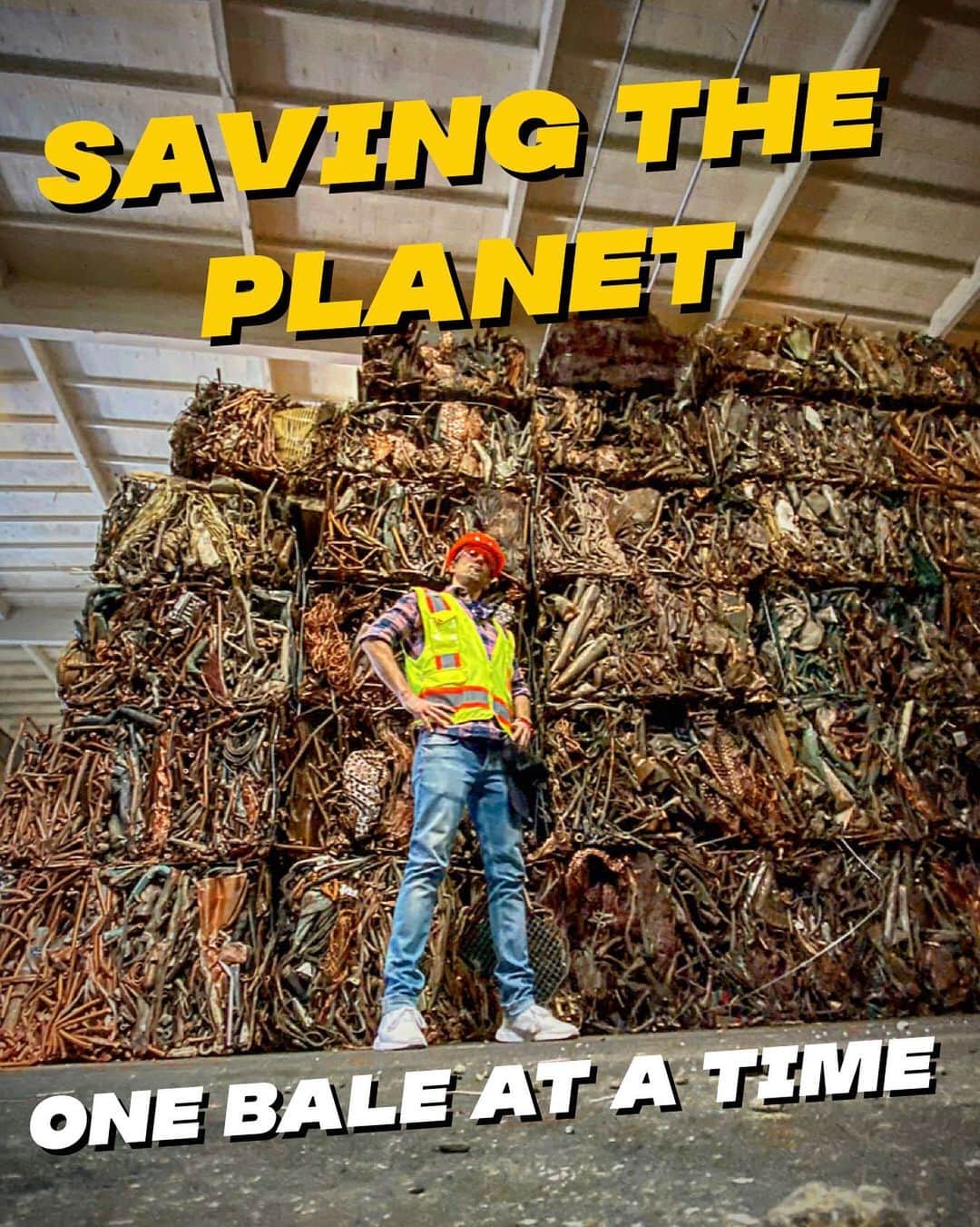 ジェイソン・ムラーズさんのインスタグラム写真 - (ジェイソン・ムラーズInstagram)「Recycling centers save the planet. Thanks @cassincofficial for the look! #lookforthegood」2月21日 9時18分 - jason_mraz