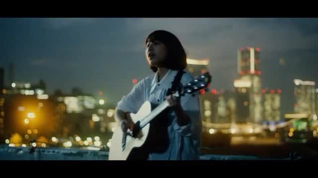 関取花のインスタグラム：「🔥🔥見て🔥🔥「逃避行」のMVが公開されました！YouTubeではフルで公開されていますので 是非ご覧ください！！」
