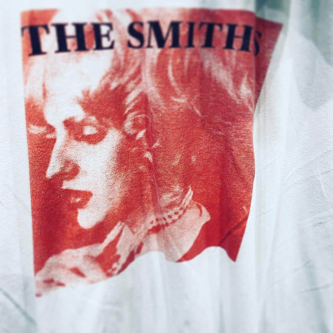 中野敬久さんのインスタグラム写真 - (中野敬久Instagram)「#sheilatakeabow #thesmiths #tshirt #candydarling #hiddenbyrags #thebeachgallery」2月21日 9時22分 - hirohisanakano