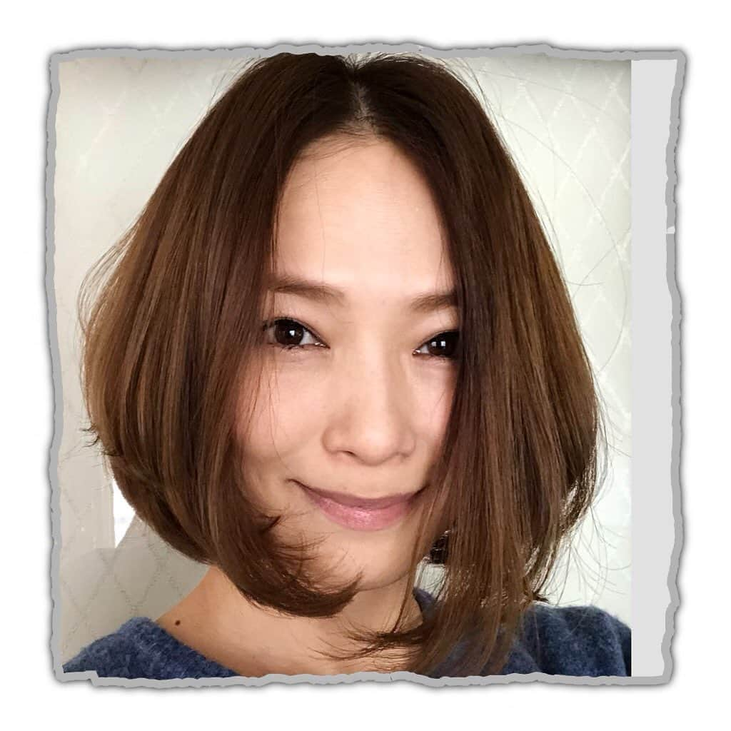 倉本康子さんのインスタグラム写真 - (倉本康子Instagram)「🌟 本日もキノコ🍄なり。 (ヘアスタイルのこと) (🍄が生えたわけではない) 髪切ると毎日が楽しい。 なんと言っても乾かすのが楽だ。 は〜〜〜ビバビバ♨️ 🍄は本日も快調なり。 #キノコ速報 #なんじゃそりゃ #今朝の寝癖は好きだった #寝癖あるある #直毛の悩み #インスタアップしたいこと大渋滞 #ゆっくりやってこ #倉本キノコ」2月21日 9時23分 - yasuko_kuramoto_yakko