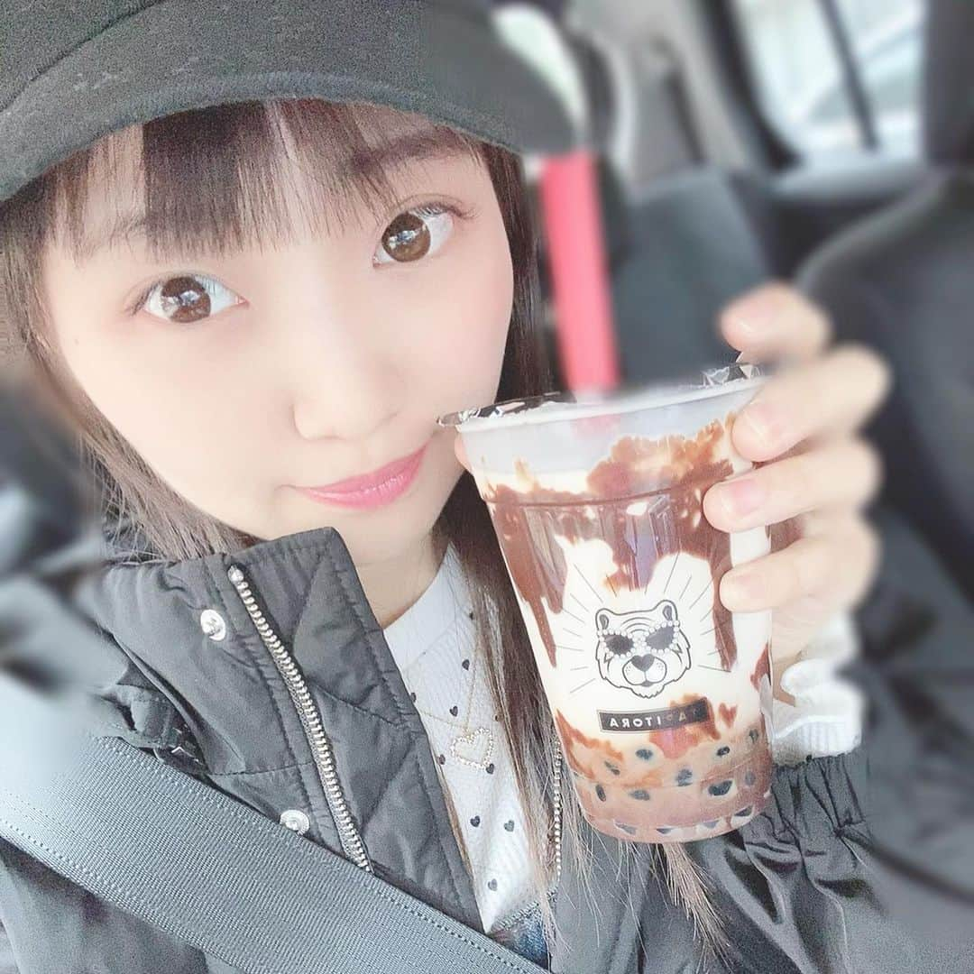 稲垣香織さんのインスタグラム写真 - (稲垣香織Instagram)「・ ・ ・ 🐯♥🥤 この前、地元で飲んだタピオカ(^_-) めーーーっちゃ美味しかった🎶  #タピオカ #タピ虎 #タピオカチョコミルク #岡山カフェ」3月21日 13時05分 - kaori.team4_16