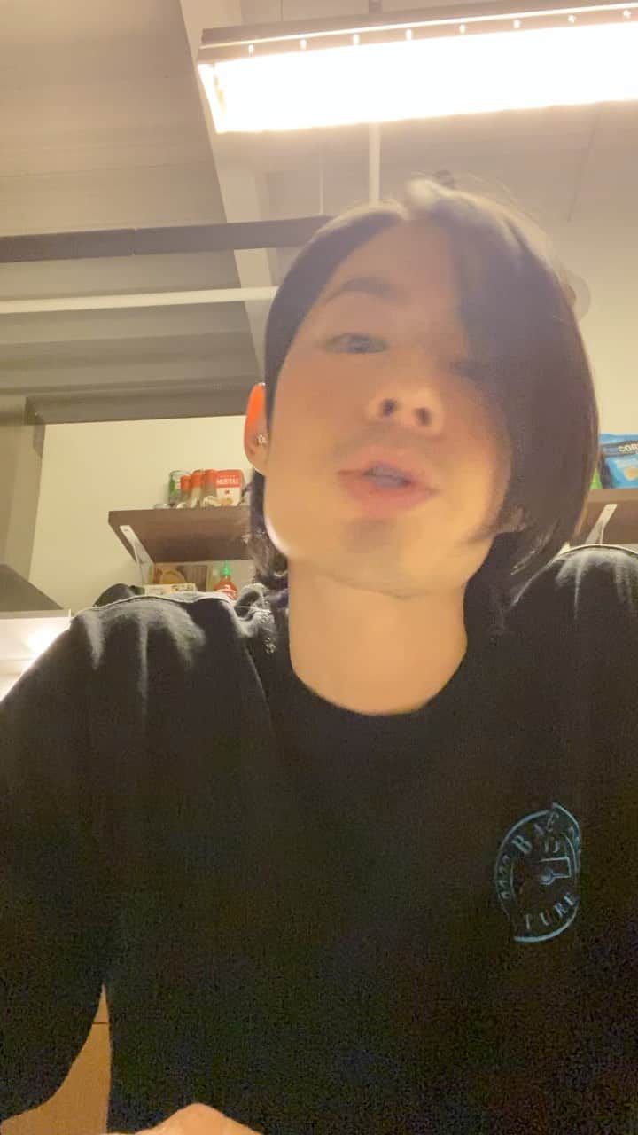 呉建豪のインスタグラム：「I’m not the best at speaking... but somethings that have been on the heart, needs to be heard. There needs to be more awareness of not only the virus if covid 19 but also the virus of racism and hate. Only way to do it is through each other. God bless us all... human beings🤙 when I say Asian Americans, I mean ALL ASIANS. And yes I’m against racism of any kind, have advocated and fought for the rights for ALL HUMANS.」