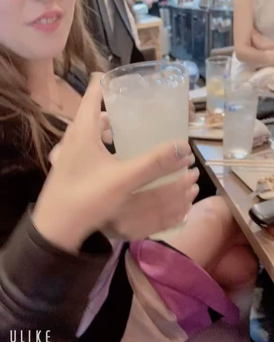のインスタグラム：「.. イリスの女の子たちと みんなで麦にいったよん💓 盛れたからのっけておく🙆‍♀️👌笑 . 大阪府大阪市中央区東心斎橋2-3-17 パピヨンビルB1F . Club IRIS 愛咲 えれな . #愛咲えれな #きゃばきゃば #撮影 #キャバ嬢 #iris #キャバクラ #クラブ #ミナミ #北新地 #宗右衛門町 #ポケパラ #指名 #えれな #シャネル #バースデーイベント #もんじゃ麦 #アルマンド #踊れるキャバ嬢 #踊れるキャバ嬢といえばえれな #イリス #相互フォロー #いいね返し #キャバ #ソウメイジャパン #クリュッグ #クラブイリス #黒髪ロング #ミルクティーカラー #フォロー増やしたい」
