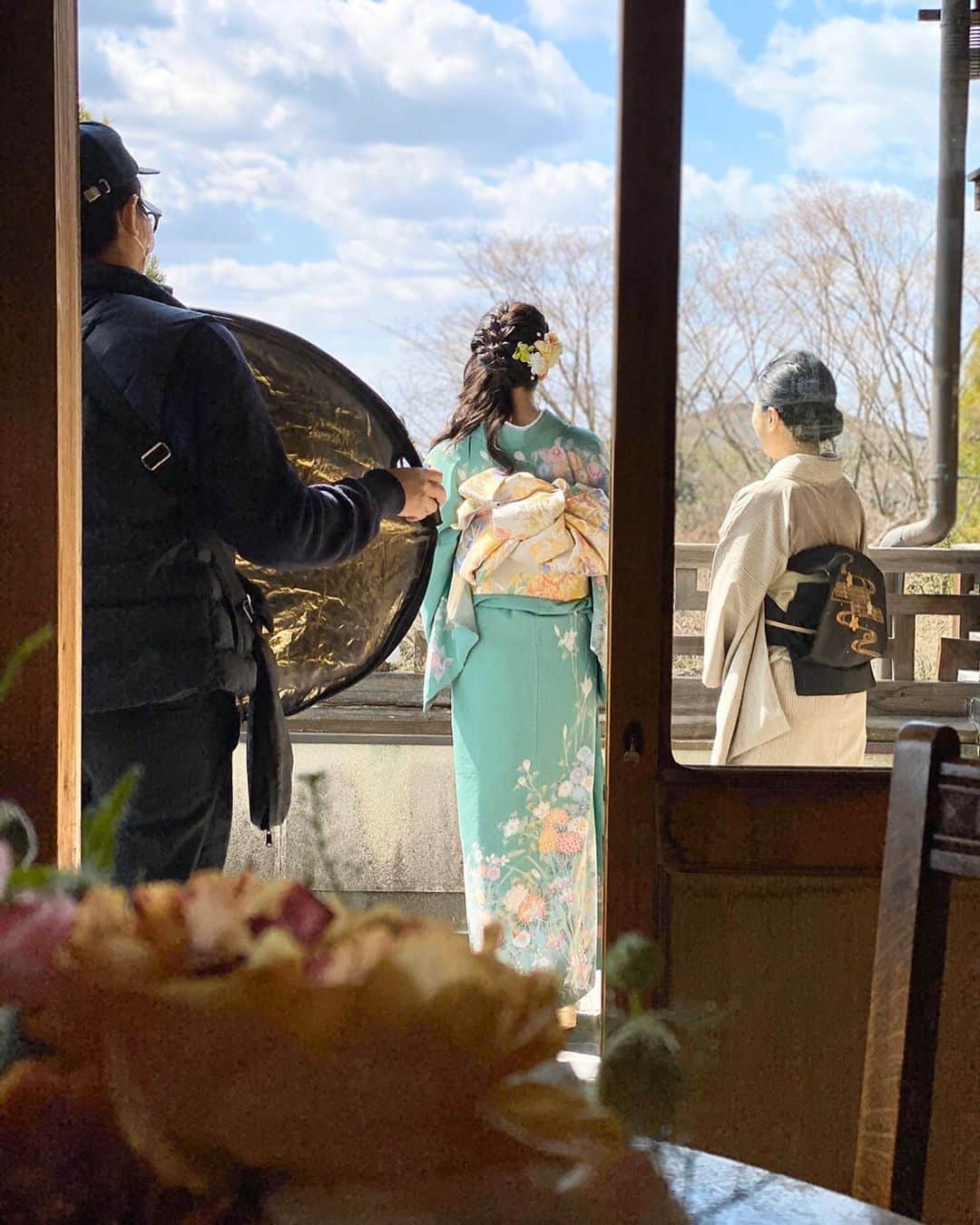 横山由依さんのインスタグラム写真 - (横山由依Instagram)「髪の毛にお花がいっぱい💇‍♀️💐 #京都 #京都いろどり日記 #着物 #着物ヘア #kyoto #kimono」3月21日 9時05分 - yokoyamayui_1208