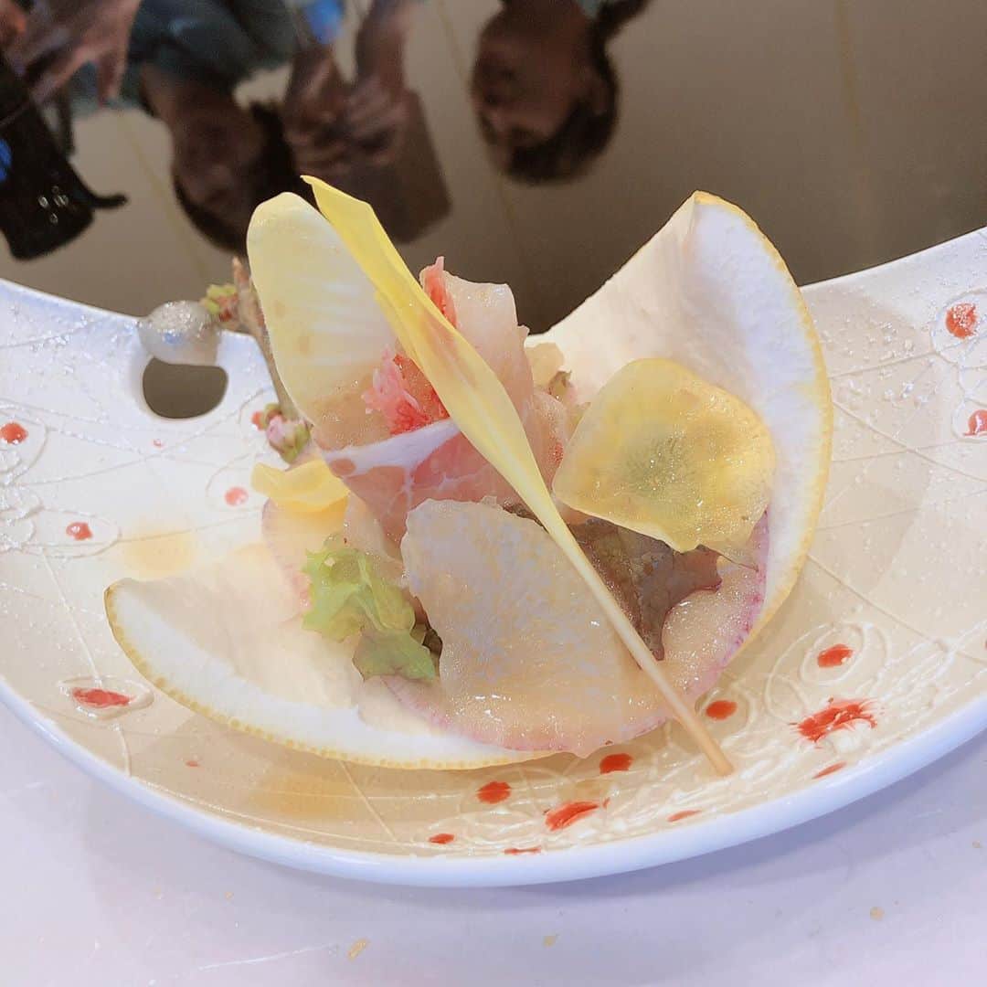福山恵梨さんのインスタグラム写真 - (福山恵梨Instagram)「パサージュ琴海のご飯シリーズ🍚  #パサージュ琴海 #ごはん」3月21日 12時08分 - erigolferi