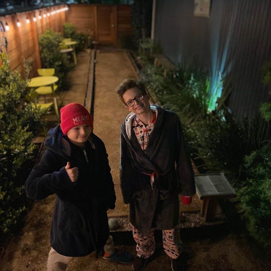 マイケル・グラント・テリーのインスタグラム：「Quarantine bocce」
