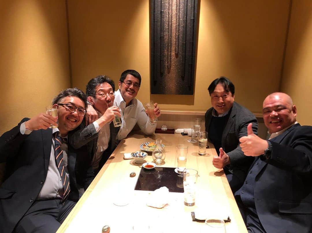 高田延彦さんのインスタグラム写真 - (高田延彦Instagram)「大事な会食も少人数だが、皆さんと愉快な時間を共有出来てハッピーです。お疲れ様でした❗️」3月17日 17時15分 - takada_nobuhiko