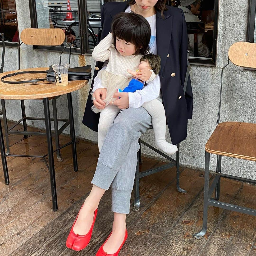 美生のインスタグラム：「🕊 昨日までの受注会に﻿ たくさんのご注文いただき﻿ 誠にありがとうございました💕﻿ ﻿ お届けまで今しばらくお待ちくださいね♡﻿ ﻿ 今日は新作撮影♡﻿ ﻿ 頑張ってきます🌸﻿ ﻿」