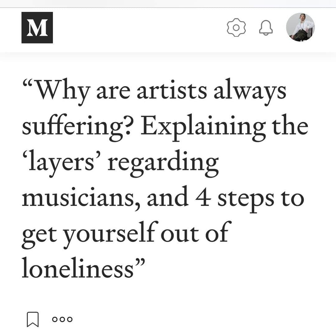 starRoのインスタグラム：「I have been writing about mental issue of artists a lot lately. They are mainly in Japanese but some of them are translated now. Here is my first piece. Find me on Medium!」