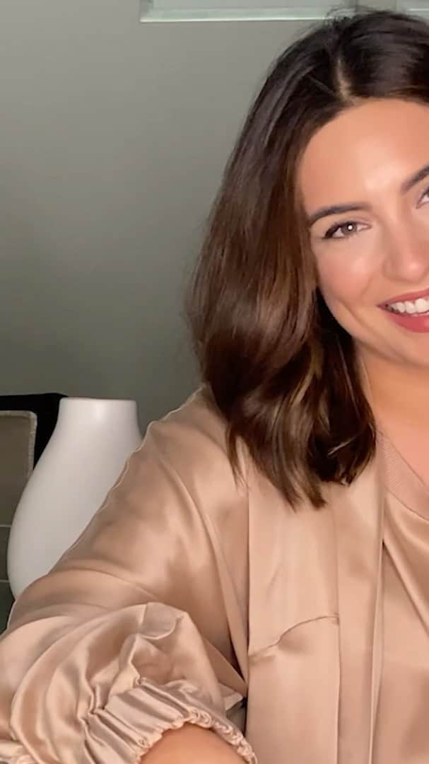Ana Brenda Contrerasのインスタグラム：「Link en bio!  https://youtu.be/Qu-HaP_NnNs  Suscríbanse ✔️ Den like ❤️ Compartan ♾」